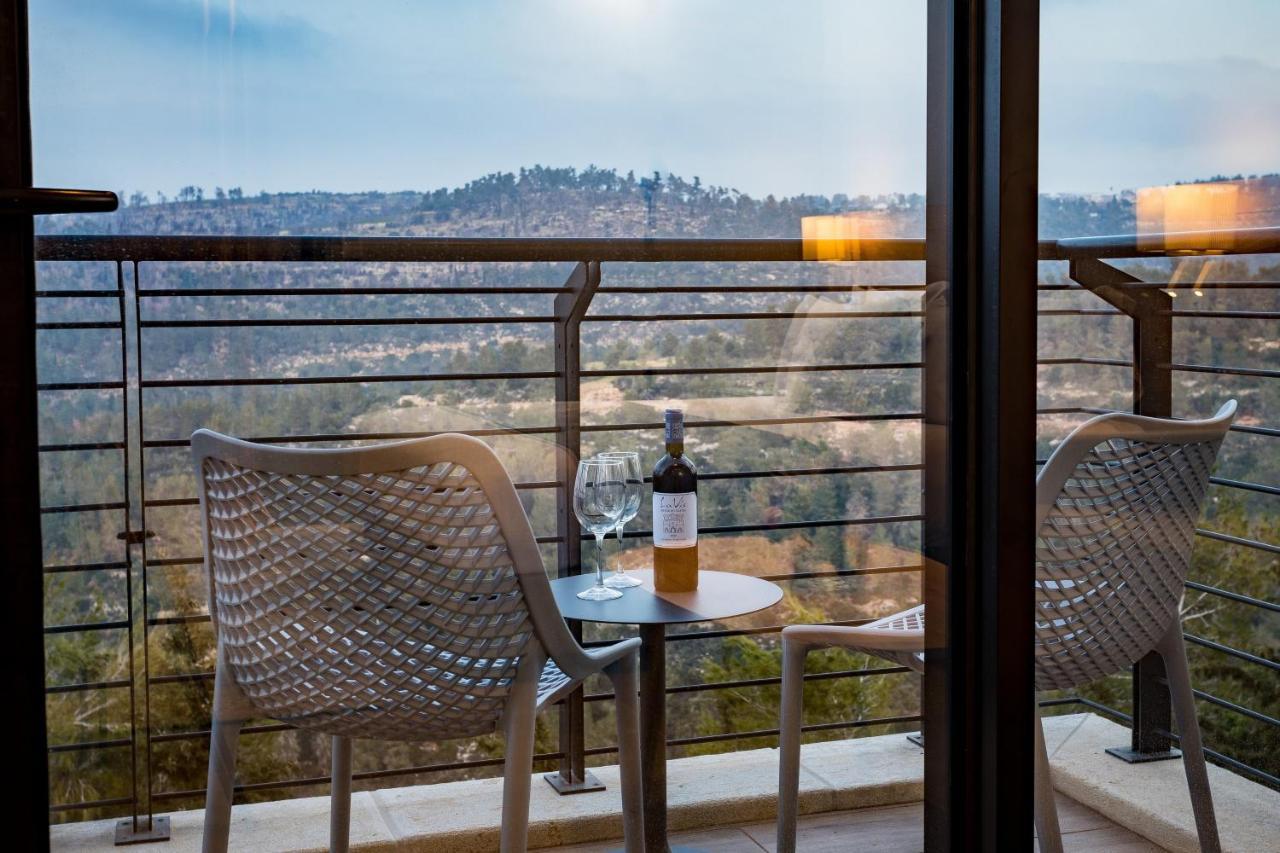 Logos Hotel In Yad Hashmona Εξωτερικό φωτογραφία