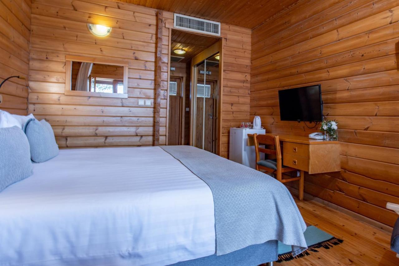 Logos Hotel In Yad Hashmona Εξωτερικό φωτογραφία