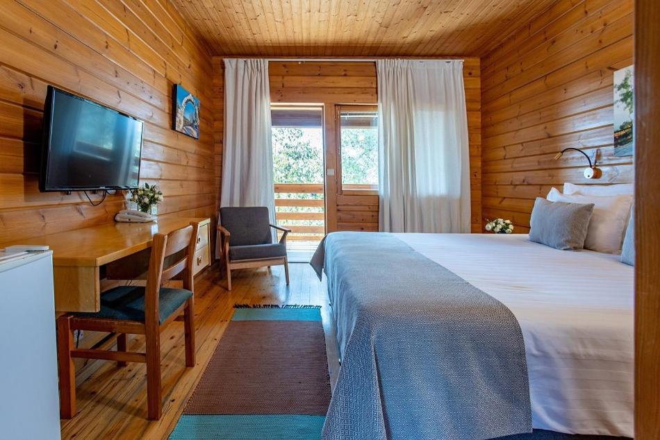 Logos Hotel In Yad Hashmona Εξωτερικό φωτογραφία