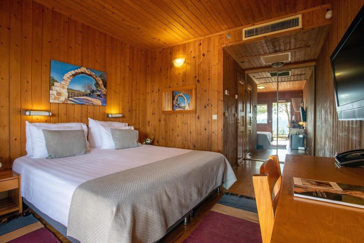 Logos Hotel In Yad Hashmona Εξωτερικό φωτογραφία